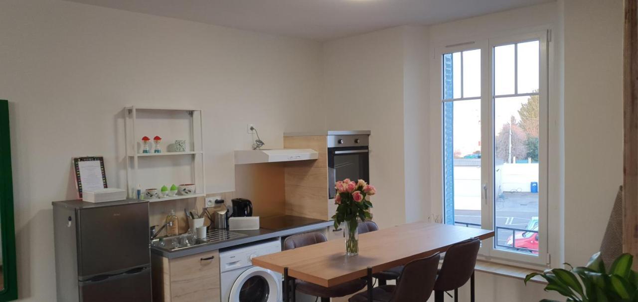 Appartements Cdg Жуаньи Экстерьер фото