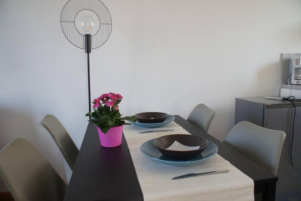 Appartements Cdg Жуаньи Экстерьер фото