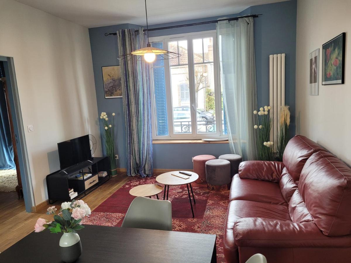 Appartements Cdg Жуаньи Экстерьер фото