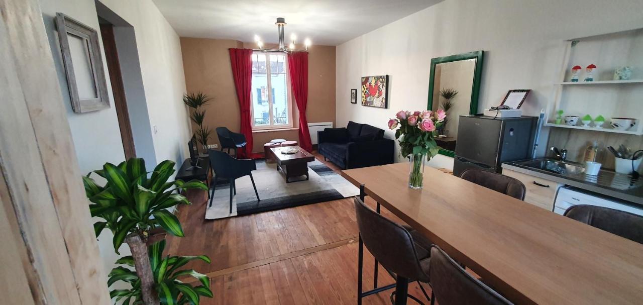 Appartements Cdg Жуаньи Экстерьер фото