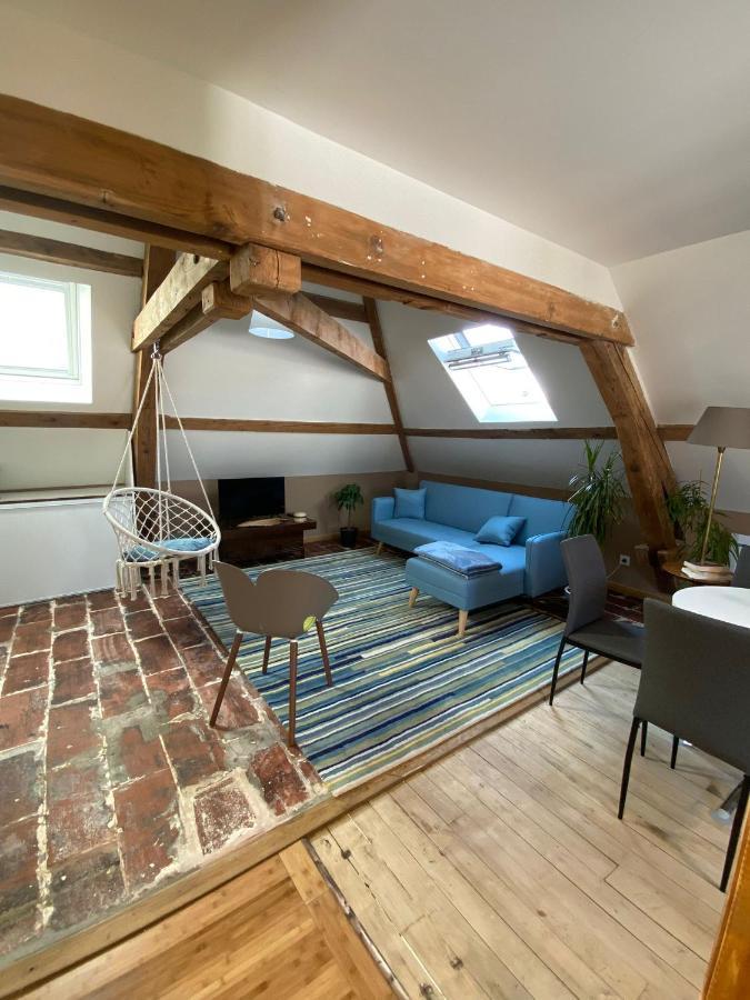 Appartements Cdg Жуаньи Экстерьер фото